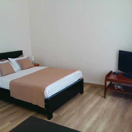 Gulo'S Home Tbilisi Luaran gambar