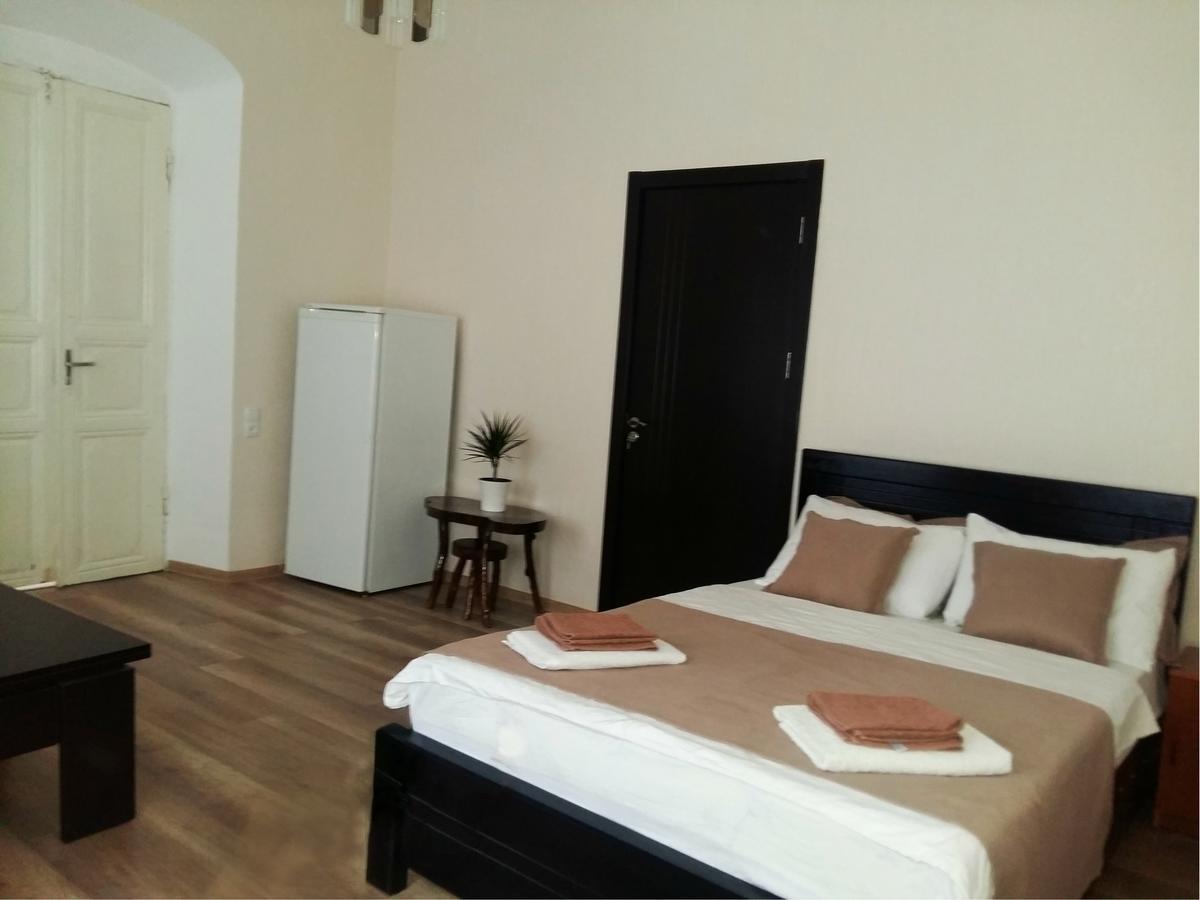 Gulo'S Home Tbilisi Luaran gambar