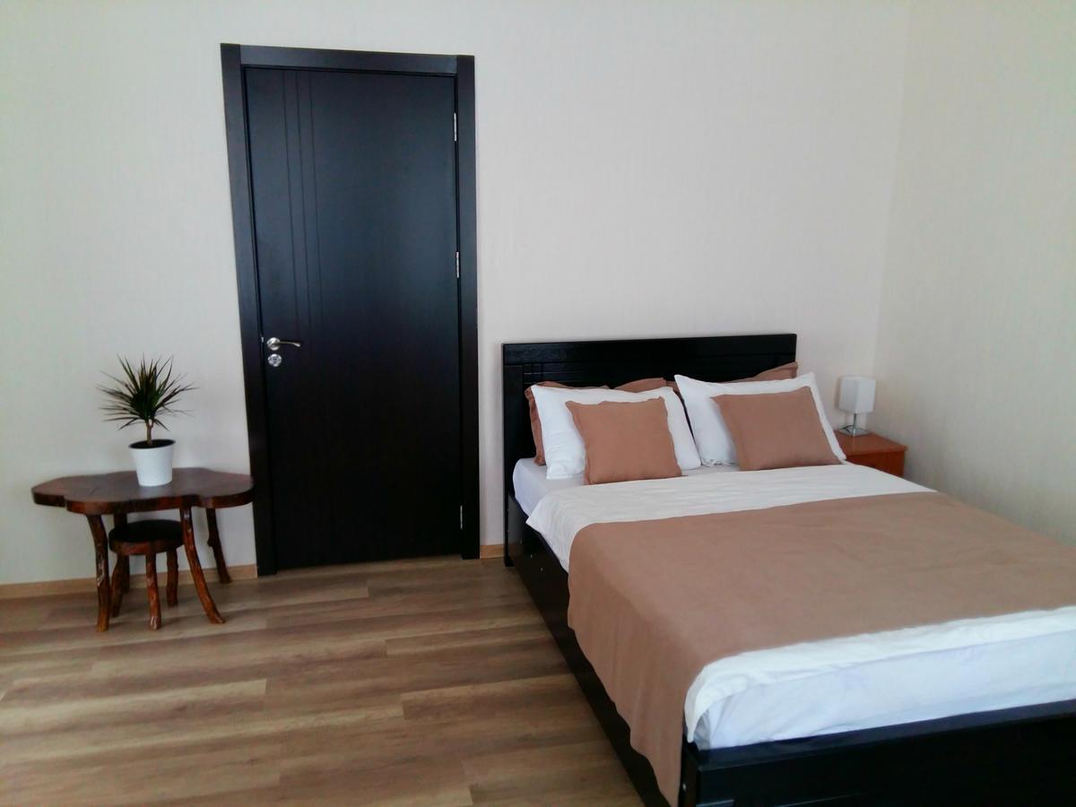 Gulo'S Home Tbilisi Luaran gambar
