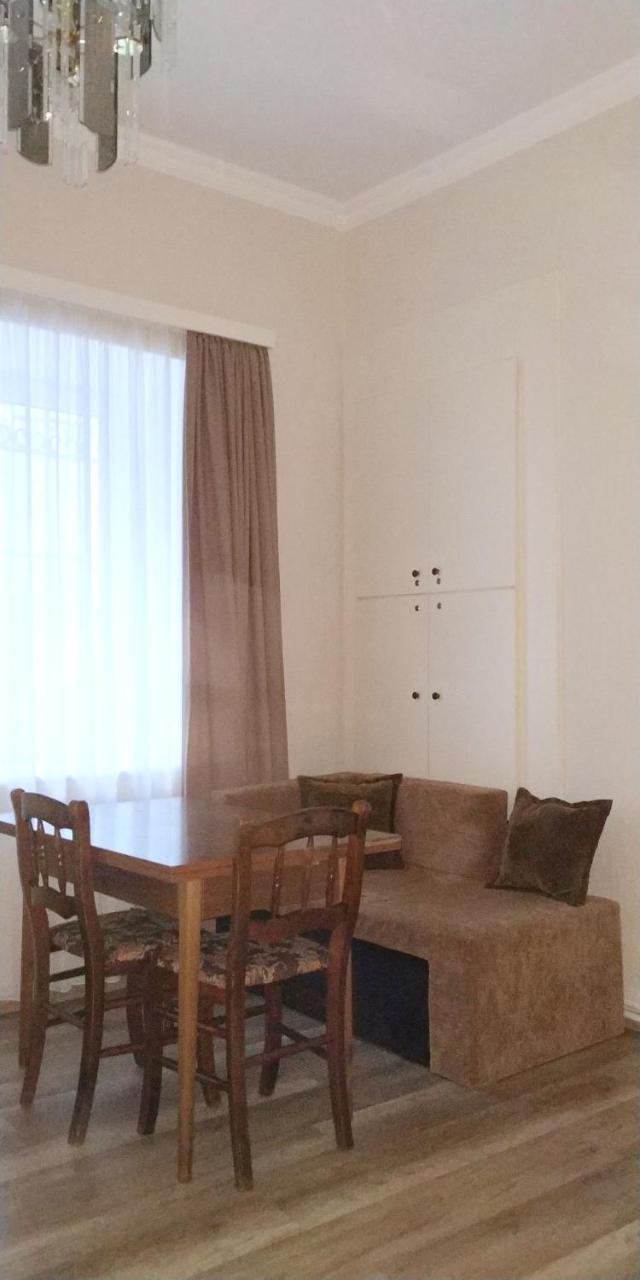 Gulo'S Home Tbilisi Luaran gambar